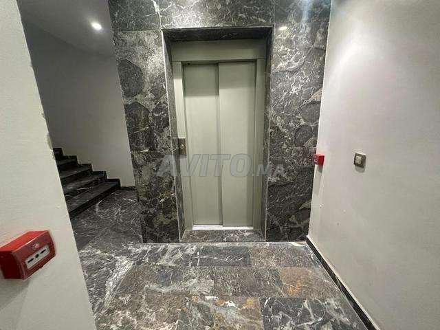 Bureau Professionnel Exceptionnel de 96 m² Gueliz - 2