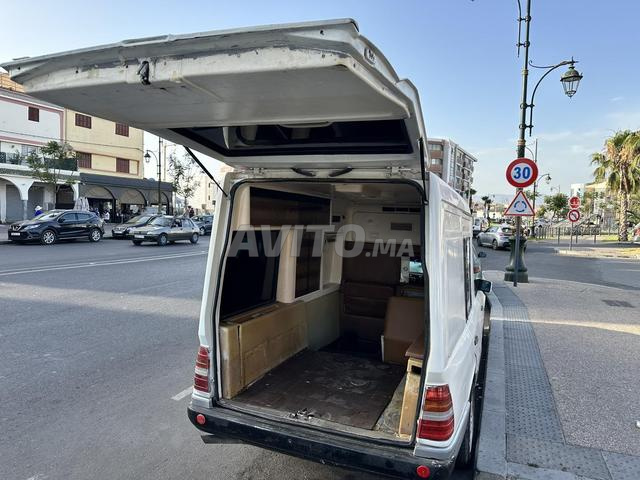 Mercedes-Benz 250 Diesel Manuelle 1995 à Agadir