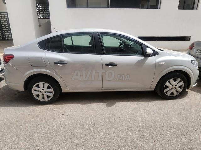 Dacia Logan Essence Automatique 2022 à Temara - 2