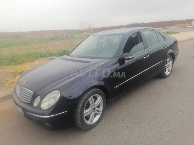 Mercedes w211 E220 très bonne état