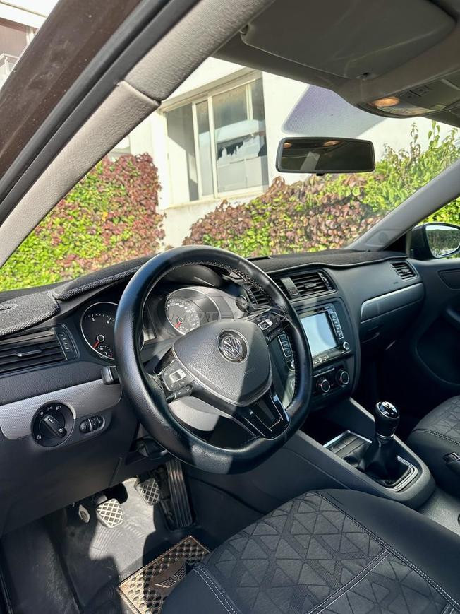 Volkswagen Jetta Diesel Manuelle 2016 à El Jadida