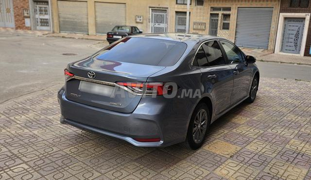 Toyota Hybride km 73.000 modèle 24/12/2021