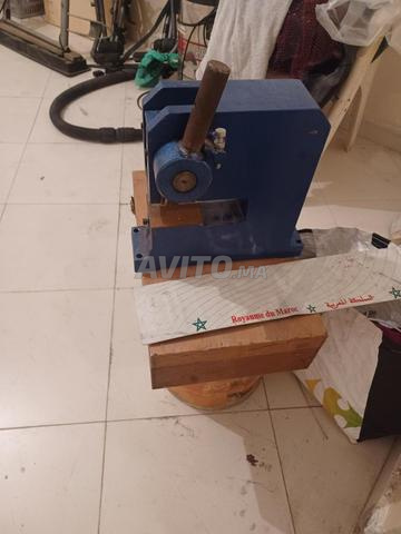 Presse plaque immatriculation - 2