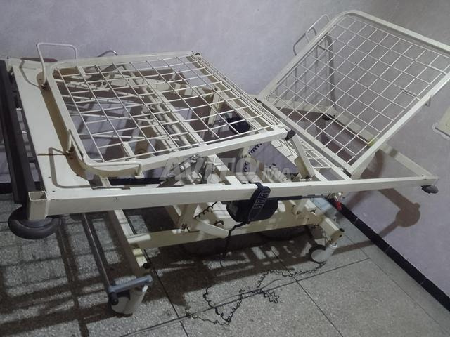 سرير طبي للبيع