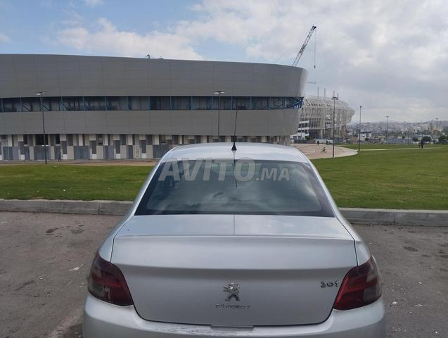 Peugeot 301 Diesel Manuelle 2014 à Fès - 2