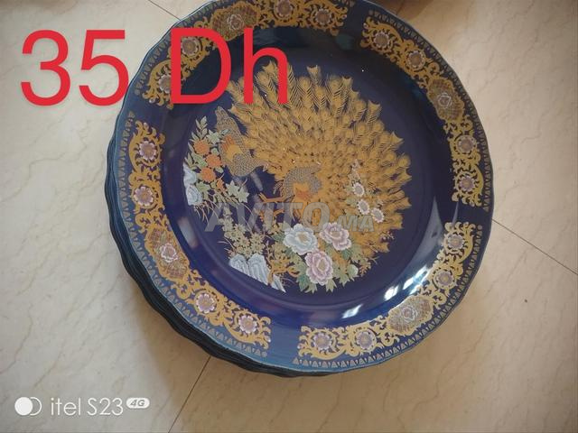 أطباق طاووس ليست أصلية - 2