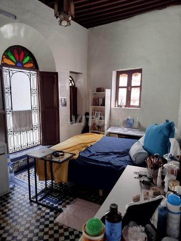 Maison traditionnelle à vendre (bon emplacement) - 2