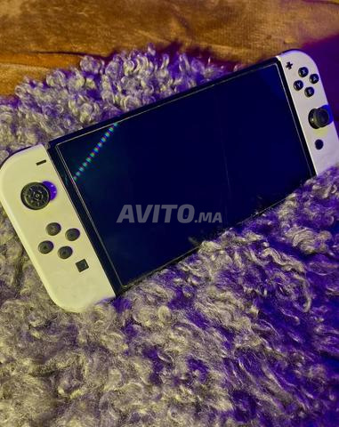 Nintendo Switch OLED avec jeux numériques inclus - 2