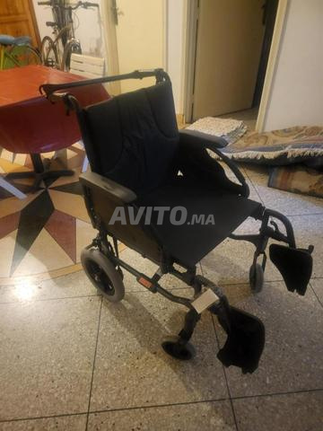 Fauteuil roulant à vendre pour handicapé - 2