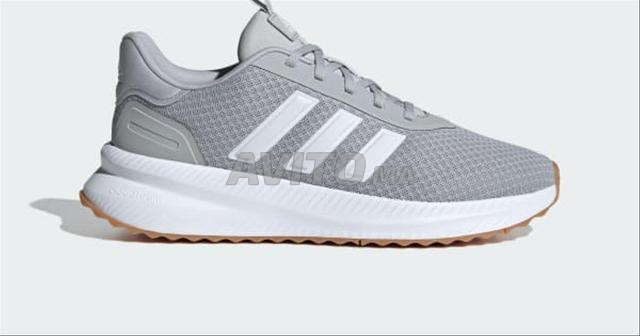 Baskets Adidas originales neuves taille 40