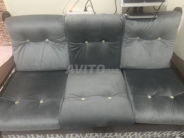 À vendre – Salon neuf en bois massif