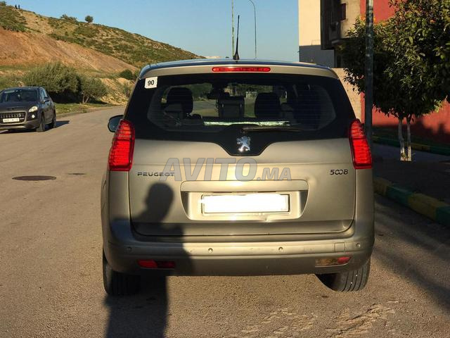 Peugeot 5008 Diesel Manuelle 2012 à Fès