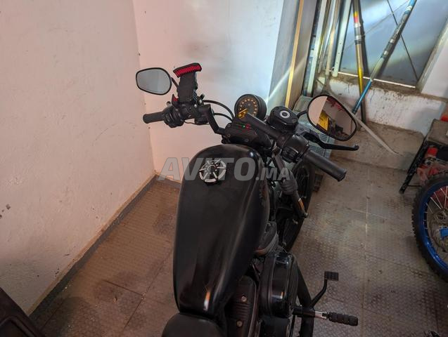 Harley Davidson 883 iron