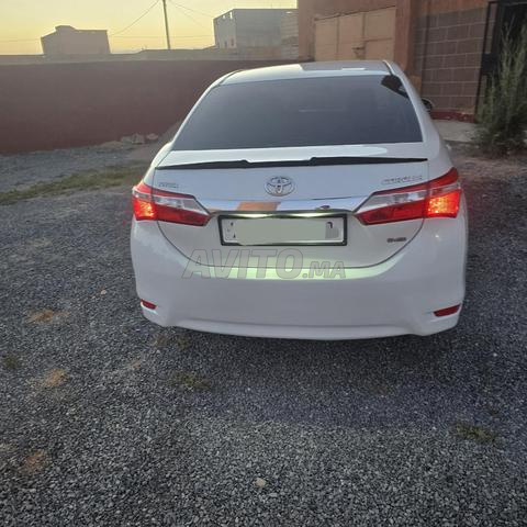 Toyota Corolla - 2
