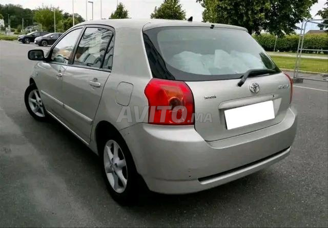 Toyota Corolla 2006 essence - 2