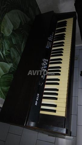 Piano en bon état. - 2