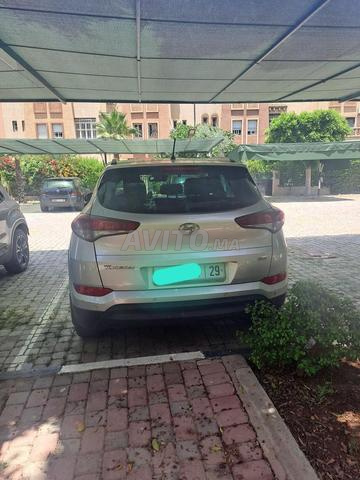 Hyundai Tucson - 2