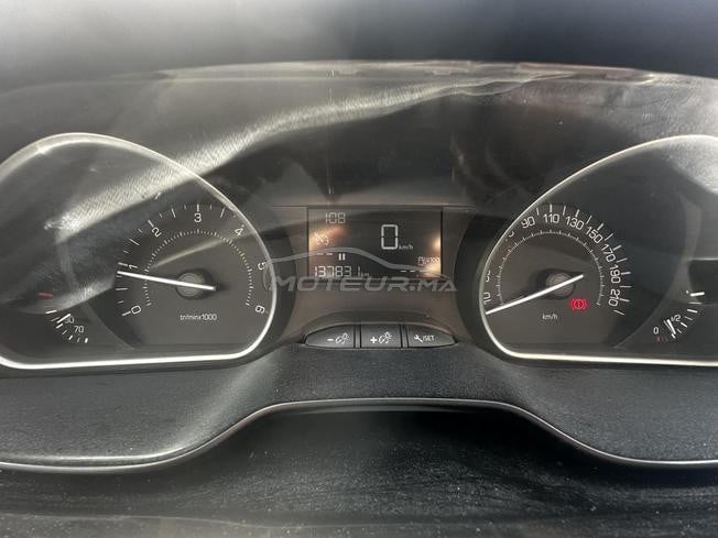 Peugeot 208 Diesel Manuelle 2017 à Fès