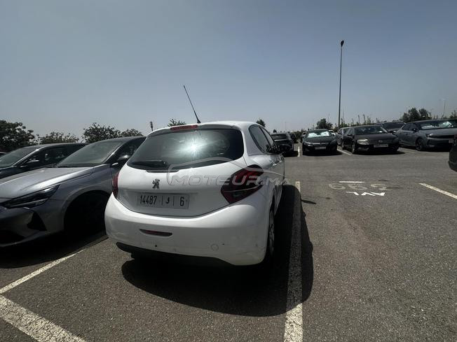 Peugeot 208 Diesel Manuelle 2017 à Fès