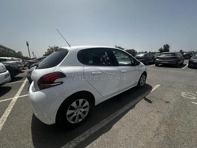 Peugeot 208 Diesel Manuelle 2017 à Fès
