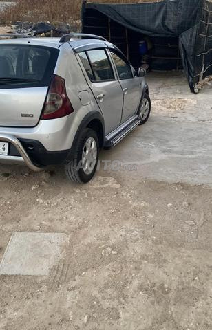 Dacia Sandero 2012 en très bon état à vendre
