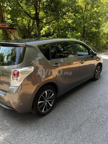 Toyota Verso Diesel Manuelle 2017 à Berkane - 2