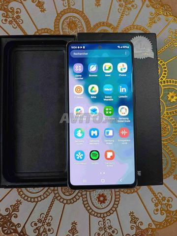 SAMSUNG Galaxy S20 FE