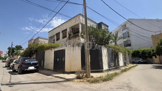 Terrain 506m² 3 façades avec villa en zone R3 - 2