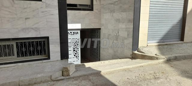 Maison 52 m² à vendre 4ème étage et demi, Mabrouka, maison prête et propre, proche de tout...