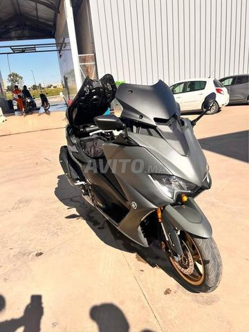 Tmax 560 vide - 2