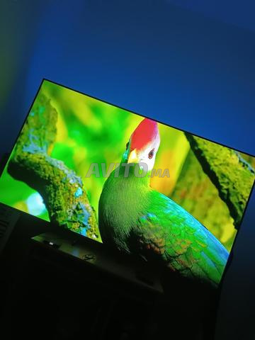 Samsung Crystal UHD DU1700 85 pouces