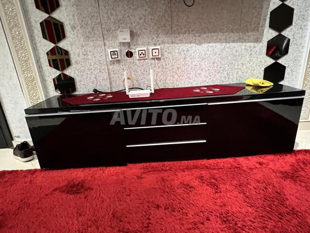 Vitrine encore propre