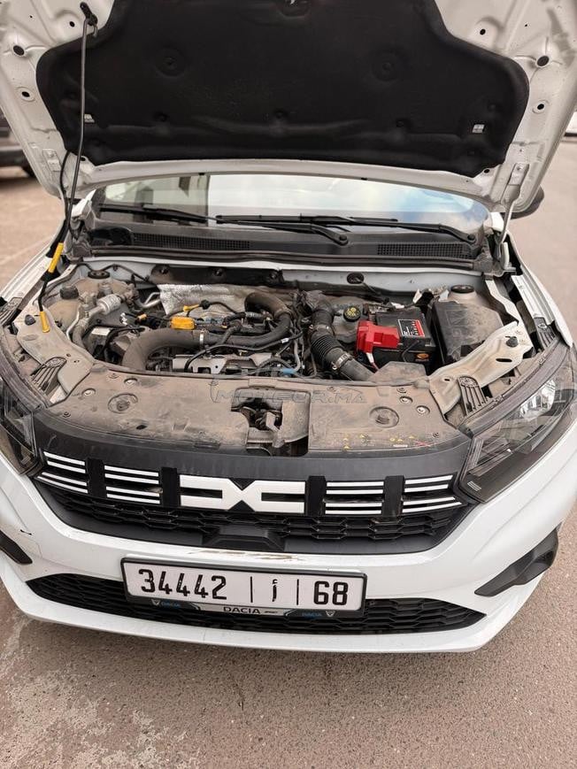 Dacia Logan Essence Manuelle 2024 à Kénitra