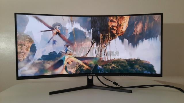 Moniteur modèle 34 pouces LED - 2