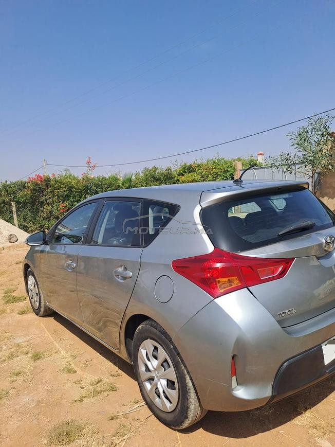 Toyota Auris Diesel en bonne état 