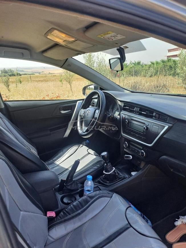Toyota Auris Diesel en bonne état 