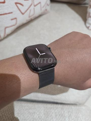 Apple Watch 10 46mm Titane Slate Acier Bande Neuf - 2