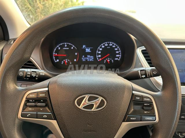 Hyundai Accent - 2