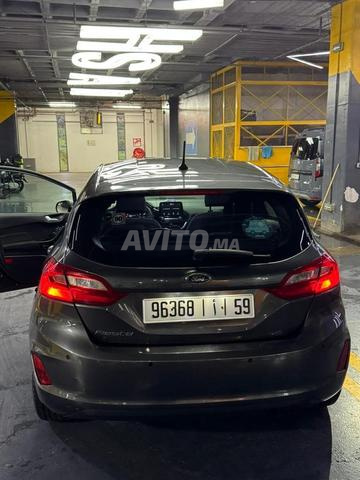 Ford Fiesta essence 2019 - 2