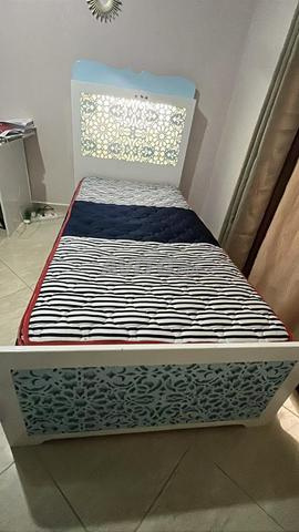 Lit avec matelas fabriqué chez un artisan - 2