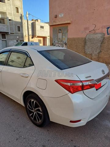 Toyota Corolla - 2