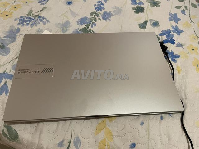 ASUS Vivobook Go 15 OLED - 2