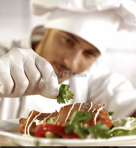 Besoin de 2 cuisinières expérimentées - 2