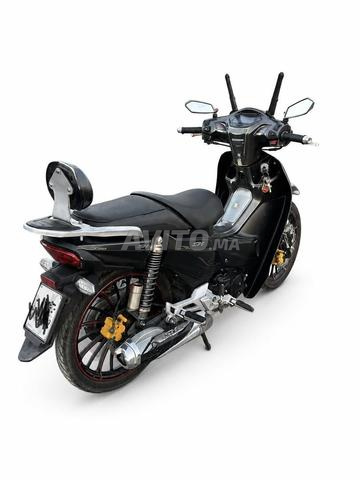 SCOOTER Sh 110 - 2
