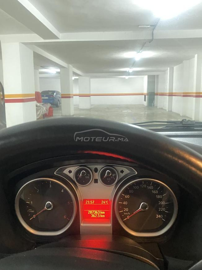 FORD FOCUS GHIA 2011