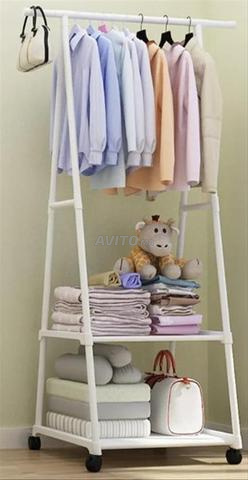 Porte-Vêtements Mobile sur Roulettes - 2