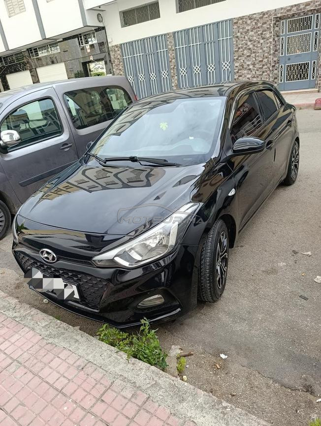 سياره للبيع في حالة جيدة 