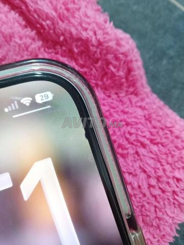 آيفون 15 برو بحالة جيدة - 2