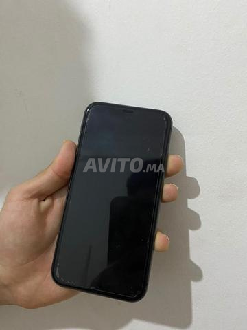 iPhone 11 normal 76 état batterie tout est original