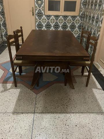 Ancienne table en bois et 4 chaises - 2